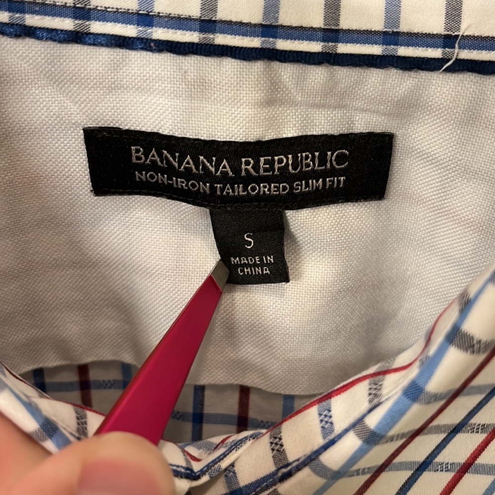 Banana Republic non-iron dress shirt. Size small. - Picture 2 of 4